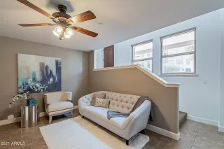 Photo #6: 6828850 Listing