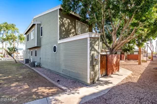 Photo #2: 6828930 Listing 