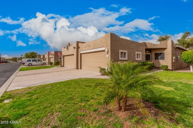 MLS: 6829037 Condo For Sale