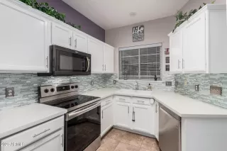 Photo #6: 6829037 Listing 