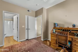 Photo #6: 6829089 Listing