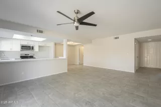 Photo #1: 6829735 Listing