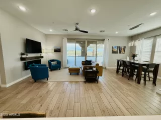 Photo #4: 6829774 Listing