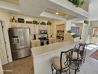 Photo #3: 6829894 Listing 