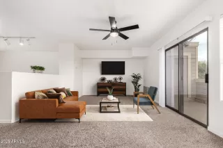 Photo #2: 6830290 Listing 