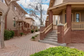 Photo #5: 6830290 Listing 