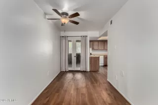 Photo #6: 6830735 Listing 