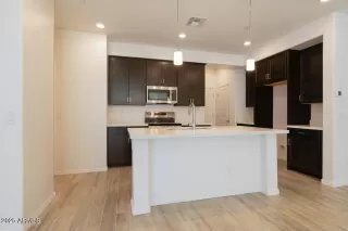 Photo #1: 6830867 Listing 