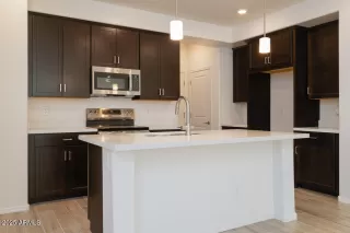 Photo #2: 6830867 Listing 