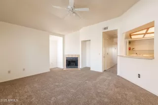 Photo #4: 6830945 Listing