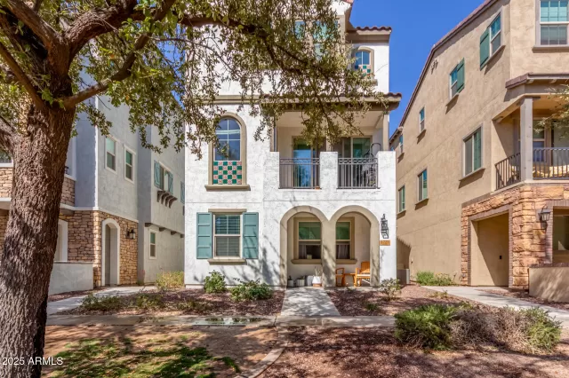 MLS: 6831157 Condo For Sale