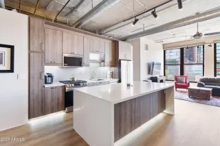 More Details about MLS # 6831217 : 21 E 6TH STREET#412