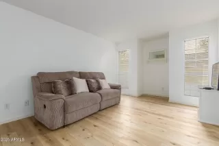 Photo #1: 6831226 Listing