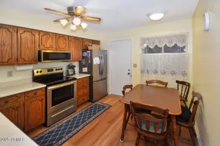 Photo #6: 6831645 Listing 