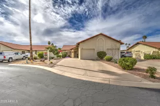 Photo #3: 6831899 Listing