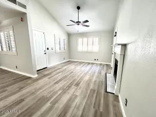 Photo #4: 6831906 Listing