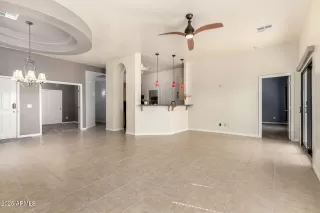 Photo #4: 6831941 Listing