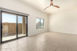 Photo #5: 6831941 Listing