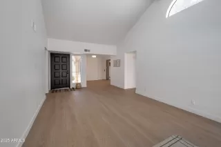 Photo #4: 6831959 Listing 