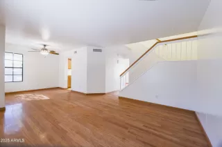 Photo #4: 6832076 Listing 