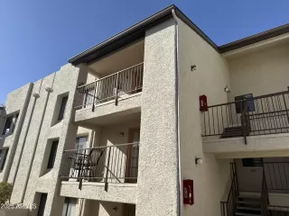 Photo #6: 6832192 Listing