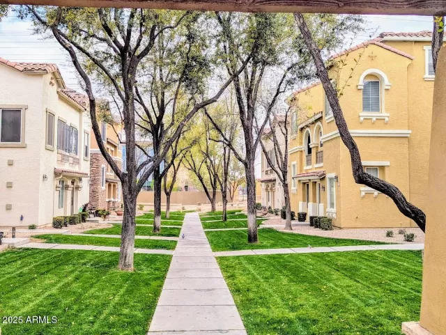 MLS: 6832374 Condo For Sale