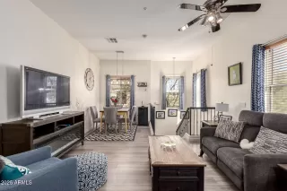 Photo #2: 6832374 Listing 