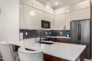 Photo #6: 6832374 Listing 