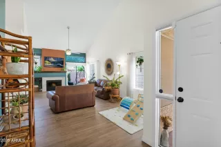 Photo #6: 6832729 Listing