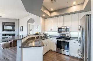 Photo #3: 6832816 Listing