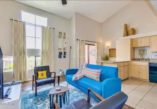 Photo #3: 6832985 Listing 