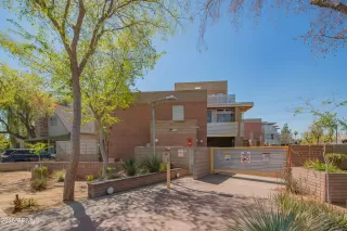 Photo #3: 6833267 Listing 