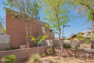 Photo #4: 6833267 Listing 