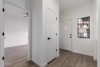 Photo #2: 6833712 Listing