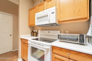 Photo #4: 6834144 Listing