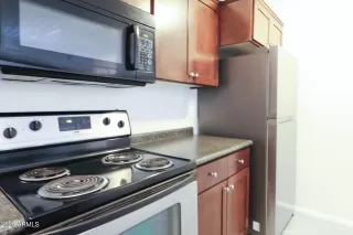 Photo #4: 6834190 Listing 