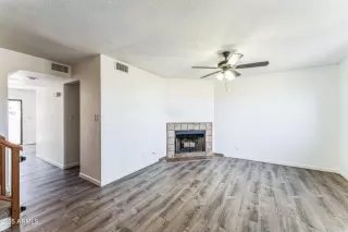 Photo #3: 6834376 Listing