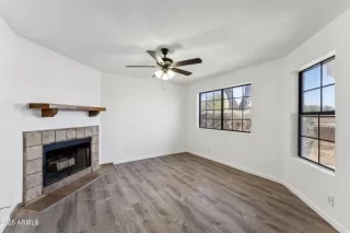 Photo #6: 6834376 Listing