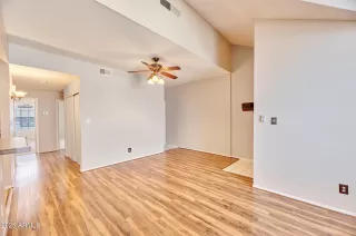 Photo #3: 6834503 Listing