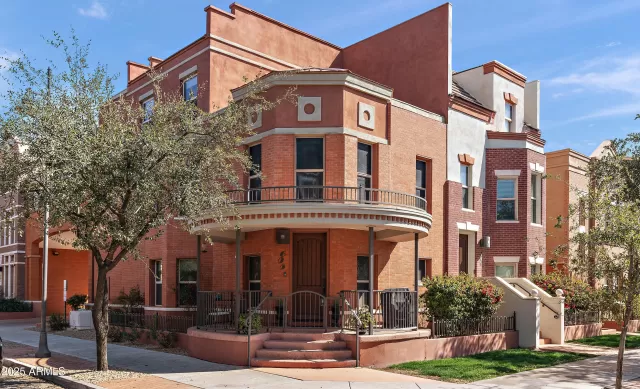 MLS: 6834552 Condo For Sale