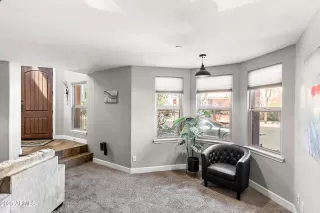 Photo #5: 6834552 Listing