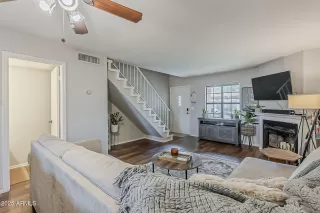 Photo #6: 6834639 Listing