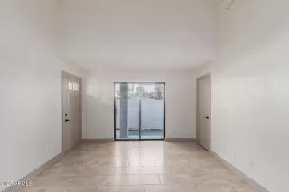 Photo #6: 6834820 Listing 