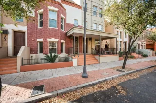 Photo #1: 6835466 Listing