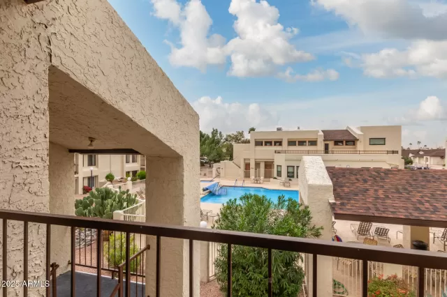 MLS: 6835569 Condo For Sale