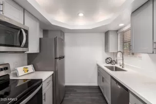 Photo #3: 6835789 Listing 