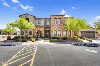 Photo #1: 6836049 Listing