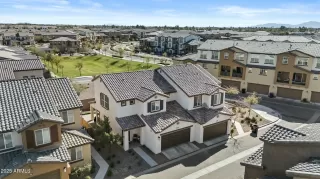 Photo #1: 6836137 Listing 