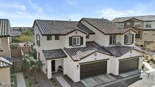 Photo #6: 6836137 Listing 