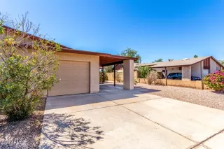 Photo #2: 6836554 Listing